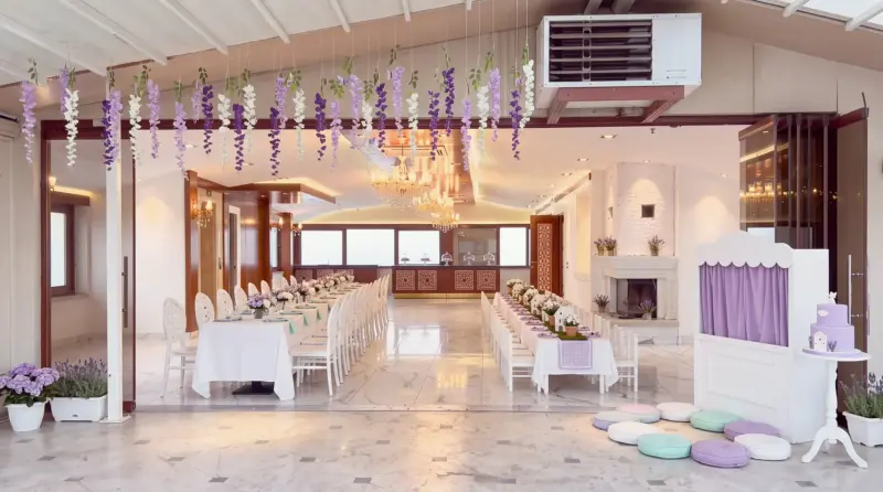 Fairy Tale concept for a children's birthday: overall view from the terrace into the hall